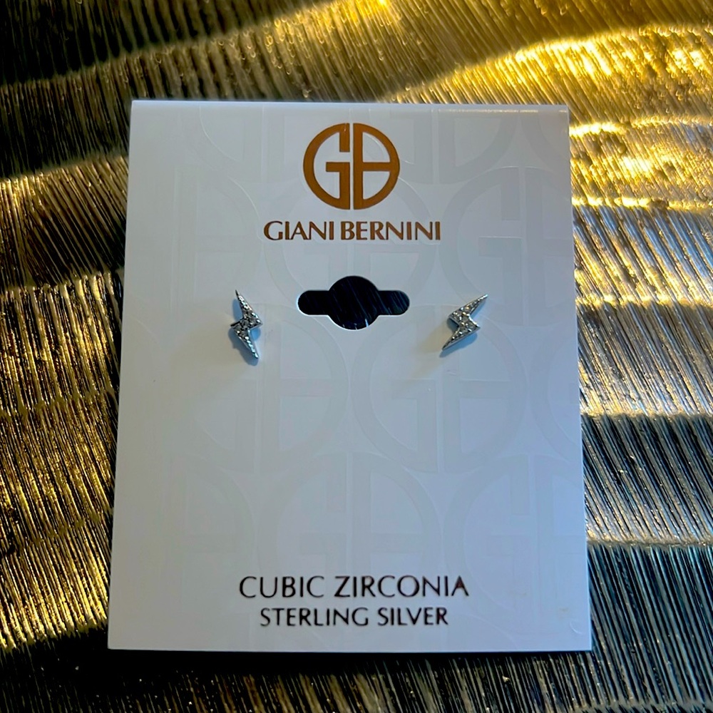 Giani Bernini sterling silver lightning bolt studs. Brand new, never worn.